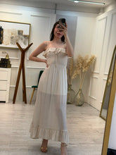 Cargar imagen en el visor de la galería, APRIL - Maxi vestido avena tirantes