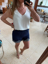 Cargar imagen en el visor de la galería, KAILANI - Short azul marino