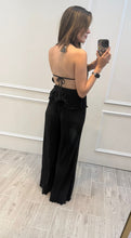 Cargar imagen en el visor de la galería, MIKAELA - Set blusa y pantalón humo