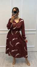 Cargar imagen en el visor de la galería, ADALIA - Maxi vestido café estampado