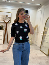 Cargar imagen en el visor de la galería, ARIADNA - blusa con aplicación de bordado.