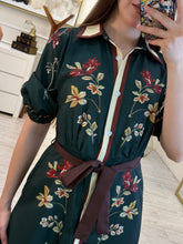 Cargar imagen en el visor de la galería, NIRVANA - Maxi vestido verde estampado floral