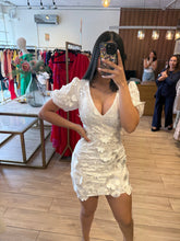 Cargar imagen en el visor de la galería, ISALIA - Vestido corto blanco
