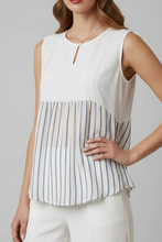 Cargar imagen en el visor de la galería, EMILIA - blusa blanca sin mangas con panel inferior de rayas delgadas.