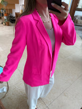 Cargar imagen en el visor de la galería, DIAMOND - Blazer fucsia
