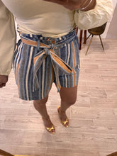 Cargar imagen en el visor de la galería, EDWINA - Short rayas