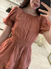 Cargar imagen en el visor de la galería, TOMASA - Maxi vestido ocre