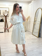 Cargar imagen en el visor de la galería, NIEVES - Maxi vestido camisero olivo