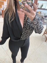 Cargar imagen en el visor de la galería, CRISTAL - Pantiblusa negra
