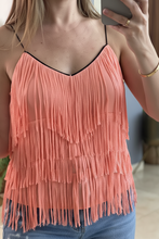 Cargar imagen en el visor de la galería, LILO - Blusa salmón tirantes flecos