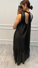 Cargar imagen en el visor de la galería, GENA - Maxi vestido negro