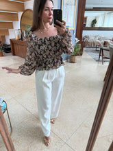 Cargar imagen en el visor de la galería, DANESSA - Blusa estampada