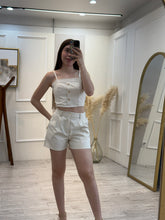 Cargar imagen en el visor de la galería, OSIRIS - Set blusa y short beige