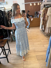 Cargar imagen en el visor de la galería, GUALBERTA - Maxi vestido azul estampado