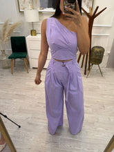 Cargar imagen en el visor de la galería, REGINA - Set blusa y pantalón lila