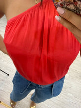 Cargar imagen en el visor de la galería, KITZIA - Blusa roja