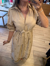 Cargar imagen en el visor de la galería, MACARIA - Maxi vestido beige estampado