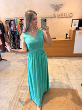 Cargar imagen en el visor de la galería, BEBE - Maxi vestido verde