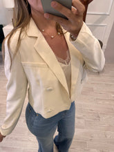 Cargar imagen en el visor de la galería, PERLA - Blazer hueso