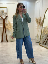 Cargar imagen en el visor de la galería, KENDALL - Blazer olivo