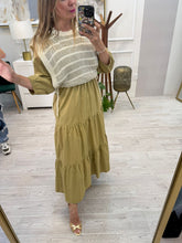 Cargar imagen en el visor de la galería, BILLIE - Maxi vestido verde