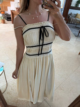 Cargar imagen en el visor de la galería, DONATELLA - Maxi vestido avena tirantes