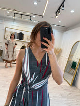 Cargar imagen en el visor de la galería, ALETTA - Vestido midi cuadros
