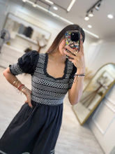 Cargar imagen en el visor de la galería, ATENEA – Maxi vestido negro con smock blanco