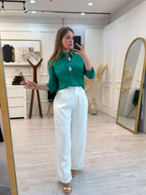 Cargar imagen en el visor de la galería, ASHLYN - Camisa verde caracolas