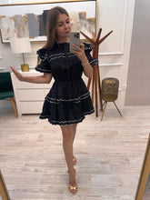Cargar imagen en el visor de la galería, VIVIANA - Vestido corto negro