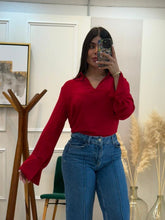 Cargar imagen en el visor de la galería, CORALINE - Blusa roja manga larga