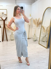Cargar imagen en el visor de la galería, LEIA - Maxi vestido gris tirantes