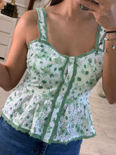 Cargar imagen en el visor de la galería, EMILY - Top blanco con verde