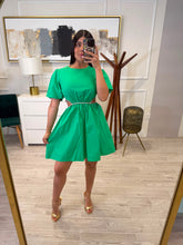 Cargar imagen en el visor de la galería, TULIA - Vestido corto verde