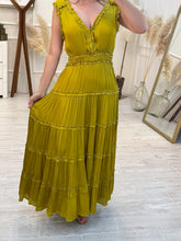 Cargar imagen en el visor de la galería, MIRNA - Maxi vestido mostaza