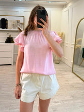 Cargar imagen en el visor de la galería, ABIRA - Blusa rosa manga corta