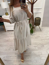 Cargar imagen en el visor de la galería, JESSALYN - Vestido midi hueso