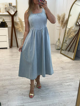 Cargar imagen en el visor de la galería, AELIANA - Vestido midi azul