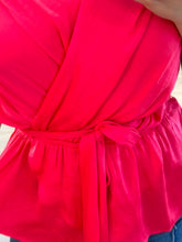 Cargar imagen en el visor de la galería, RAQUEL - Blusa roja tirantes