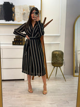 Cargar imagen en el visor de la galería, JANA - Maxi vestido negro rayas