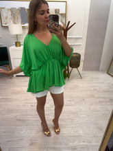 Cargar imagen en el visor de la galería, SAMADHI - Blusa verde