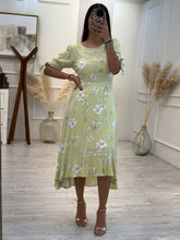 Cargar imagen en el visor de la galería, MALENY - Vestido midi amarillo estampado
