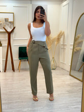 Cargar imagen en el visor de la galería, XARENY - Pantalon olivo