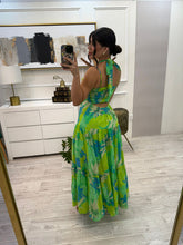 Cargar imagen en el visor de la galería, ALICIA - Maxi vestido verde estampado