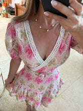 Cargar imagen en el visor de la galería, HARLOW - Vestido corto floral