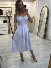 Cargar imagen en el visor de la galería, BERKLEY - Vestido midi tirantes lavanda