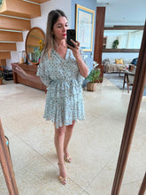 Cargar imagen en el visor de la galería, AVANI - Set falda y blusa
