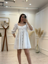 Cargar imagen en el visor de la galería, NILO - Vestido corto blanco