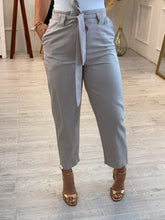 Cargar imagen en el visor de la galería, ELEANOR - Pantalon neutro