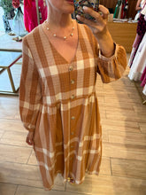 Cargar imagen en el visor de la galería, AUBREY - Maxi vestido café